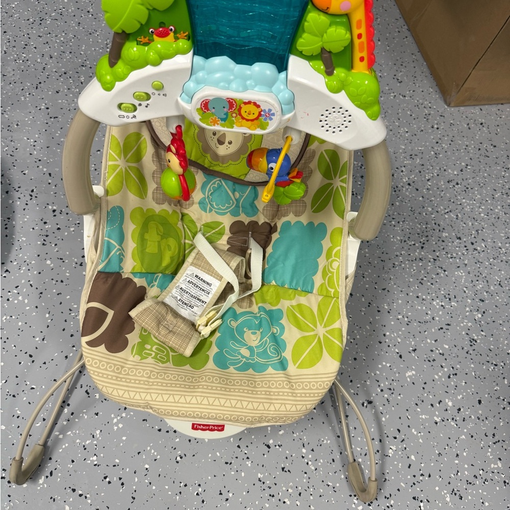 Fisher-Price Green and Blue Jungle-Print Infant Rocker
